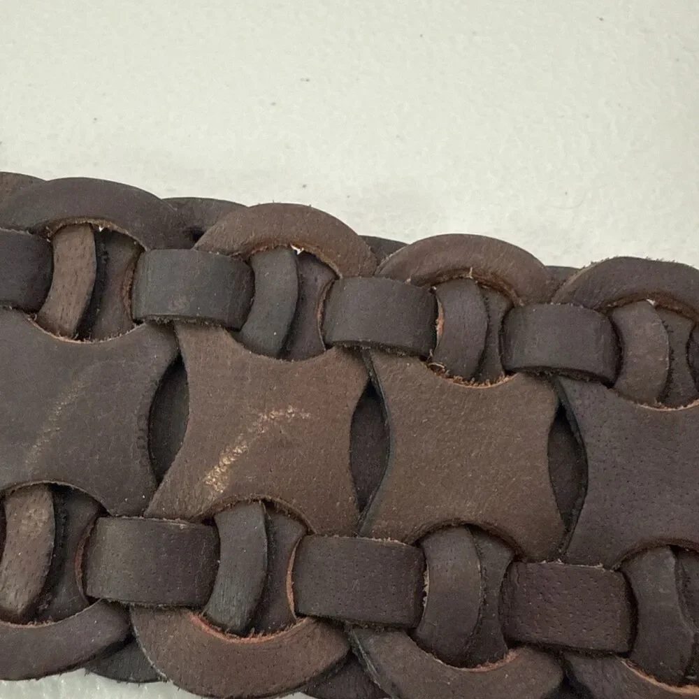 Brown Woven Linked Leather Belt with Silver Colored Round Buckle Size Medium